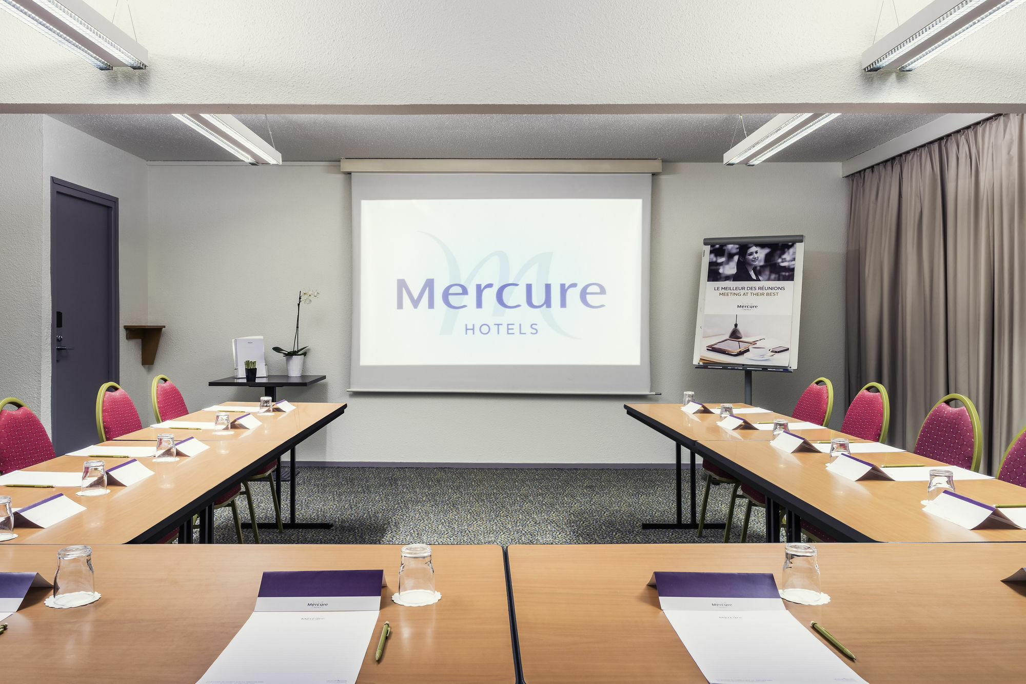 Mercure Paris Le Bourget Aeroport Le Blanc-Mesnil Exteriör bild